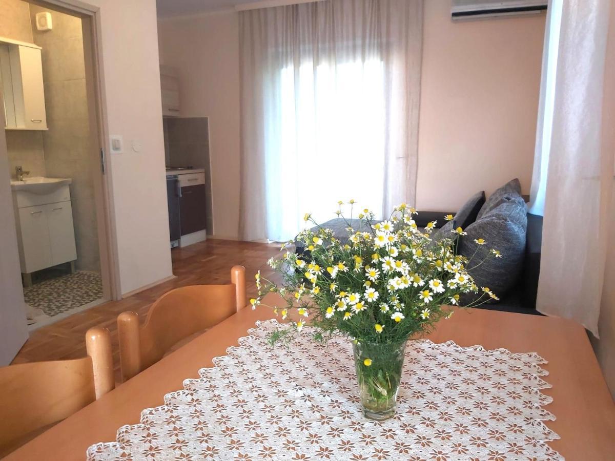 Apartmani Svitlana Sukošan Εξωτερικό φωτογραφία